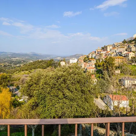 Apartmán Nice In With Kitchen Oletta (Corsica)